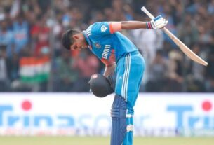 Blitz Polls: Fans’ Favorite Sixes in Cricket